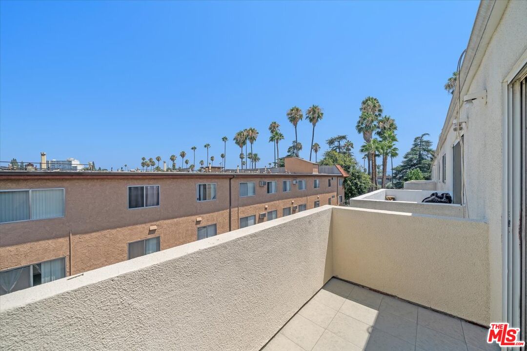 15015 Sherman Way Unit: 316