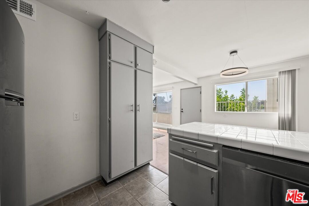 15015 Sherman Way Unit: 316