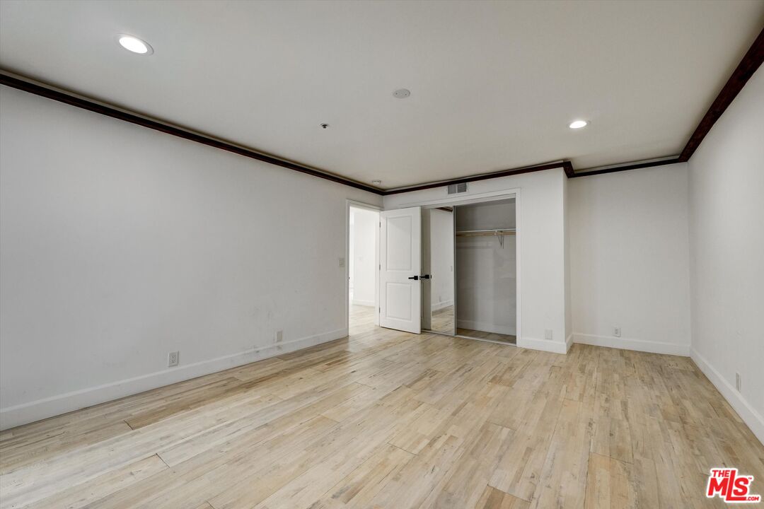 1754 Franklin Canyon Dr