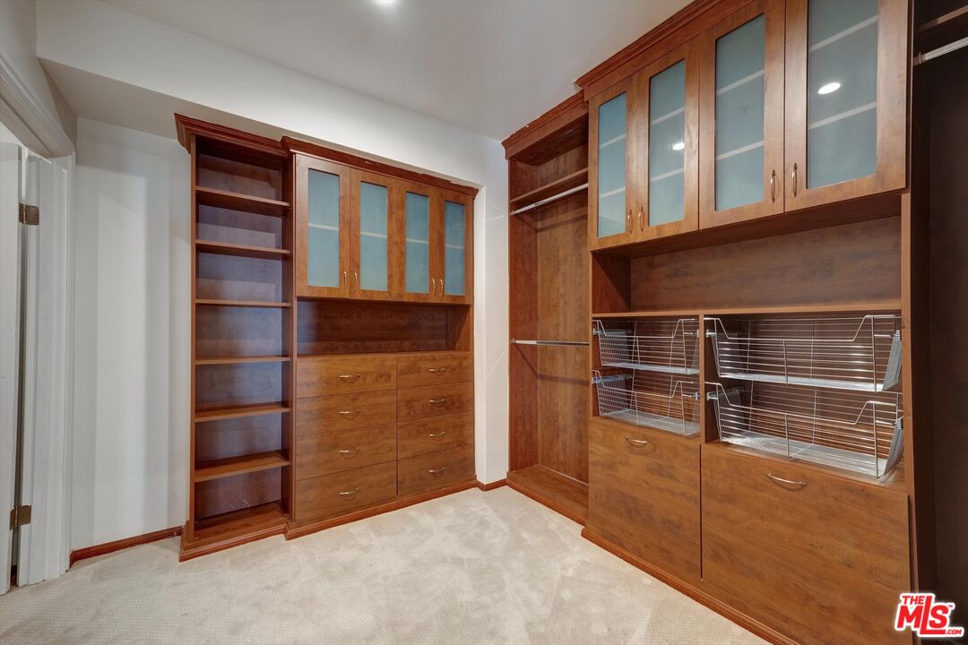 1754 Franklin Canyon Dr