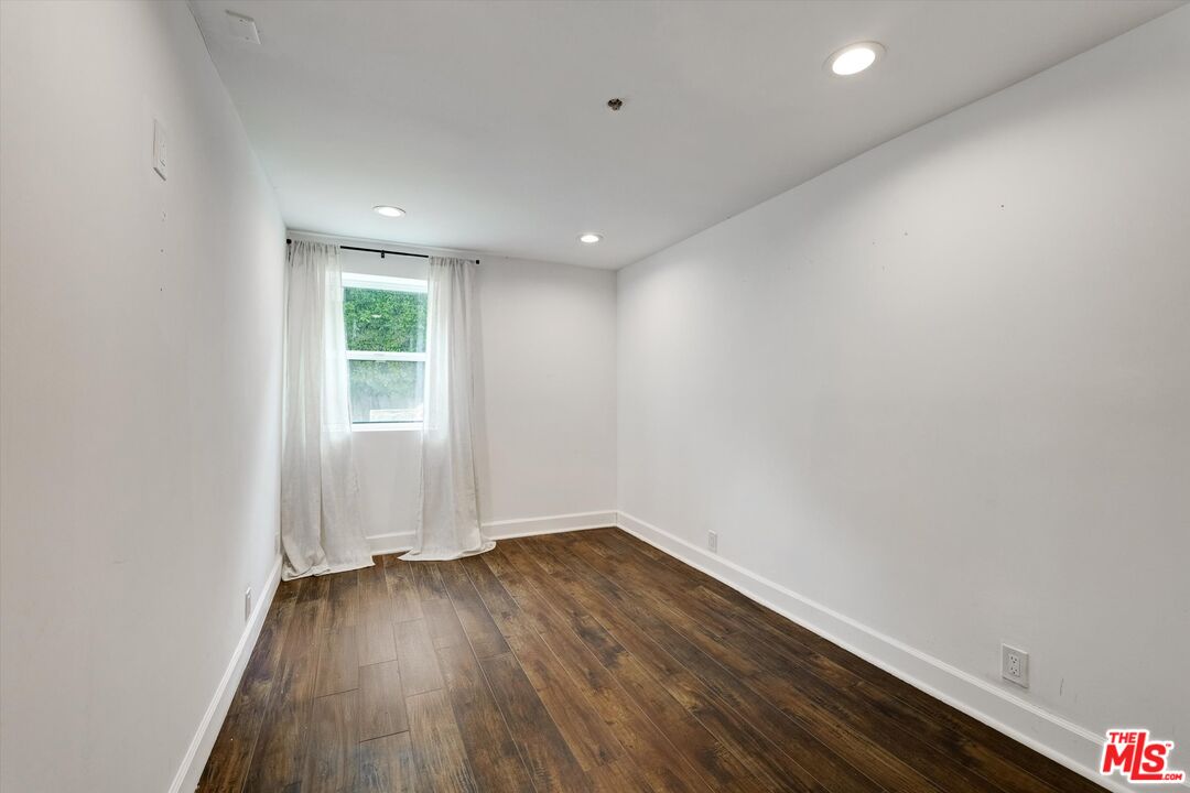 1754 Franklin Canyon Dr