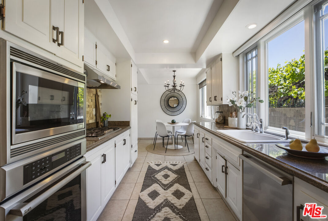 5136 Los Bonitos Way