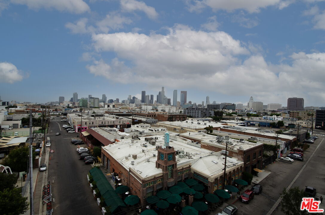 527 Molino St Unit: 217