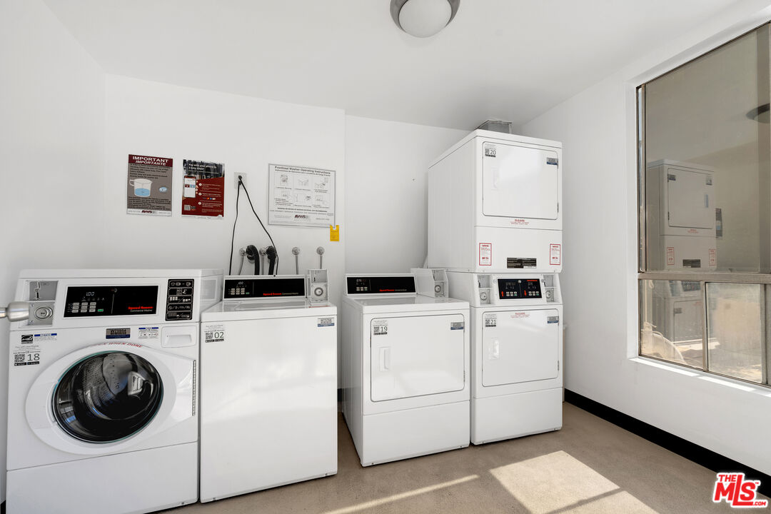 1745 Camino Palmero St Unit: 435