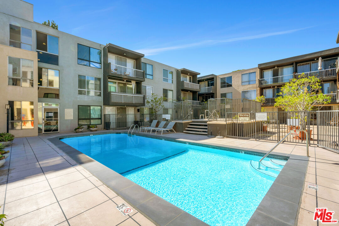 1745 Camino Palmero St Unit: 435