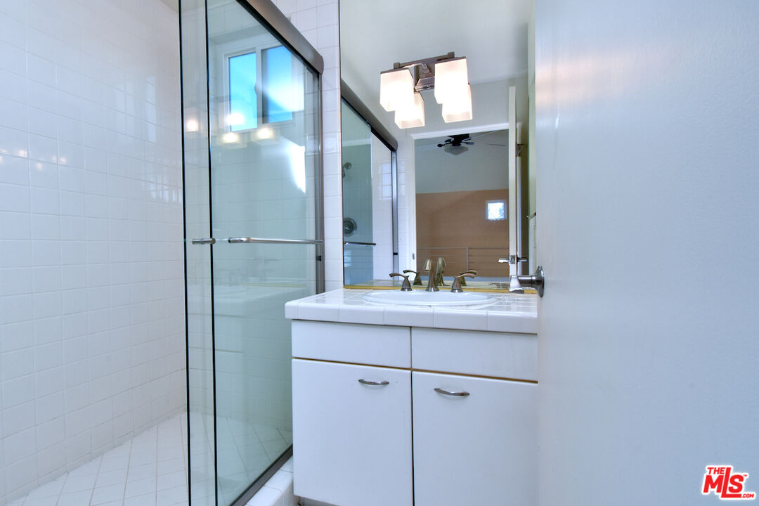 12841 Bloomfield St Unit: 306