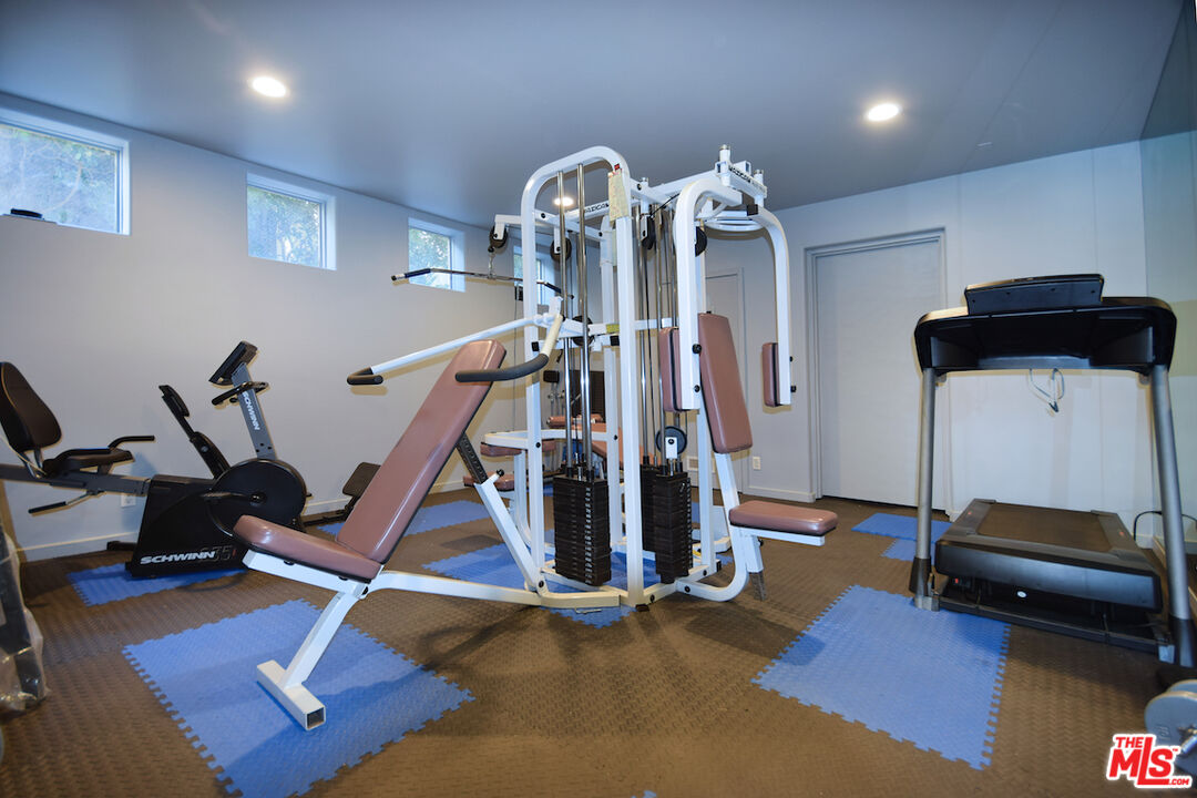 12841 Bloomfield St Unit: 306