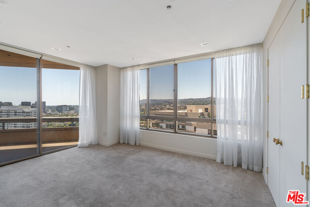 10430 WILSHIRE BLVD Unit: 2001