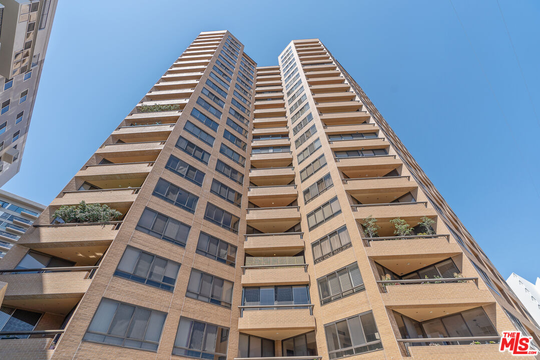 10430 WILSHIRE BLVD Unit: 2001