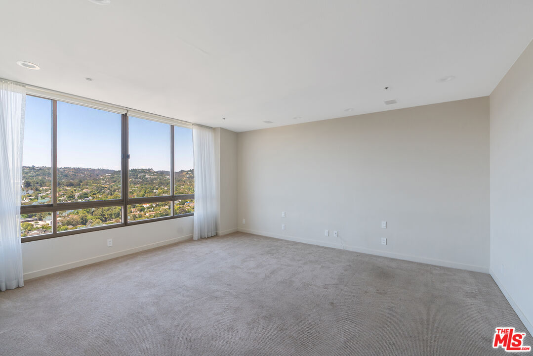 10430 WILSHIRE BLVD Unit: 2001