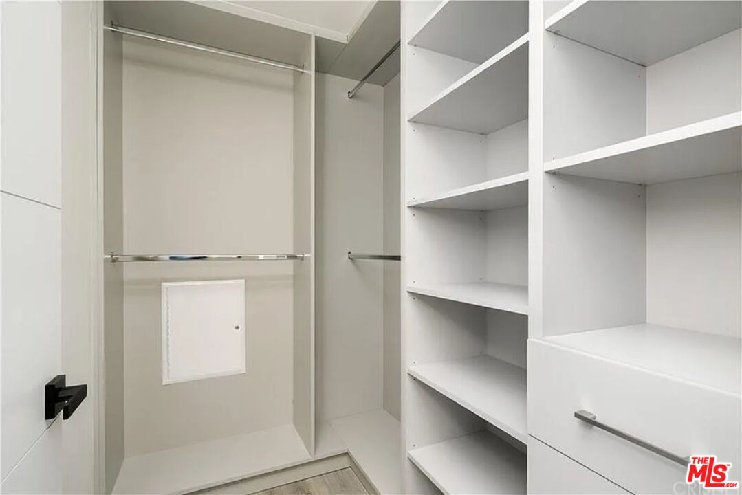 5923 Laurel Canyon Blvd