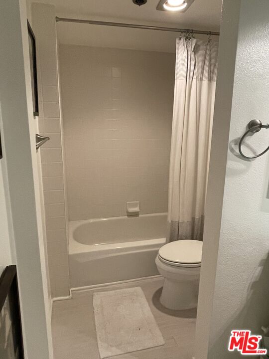 2950 Neilson Way Unit: 311