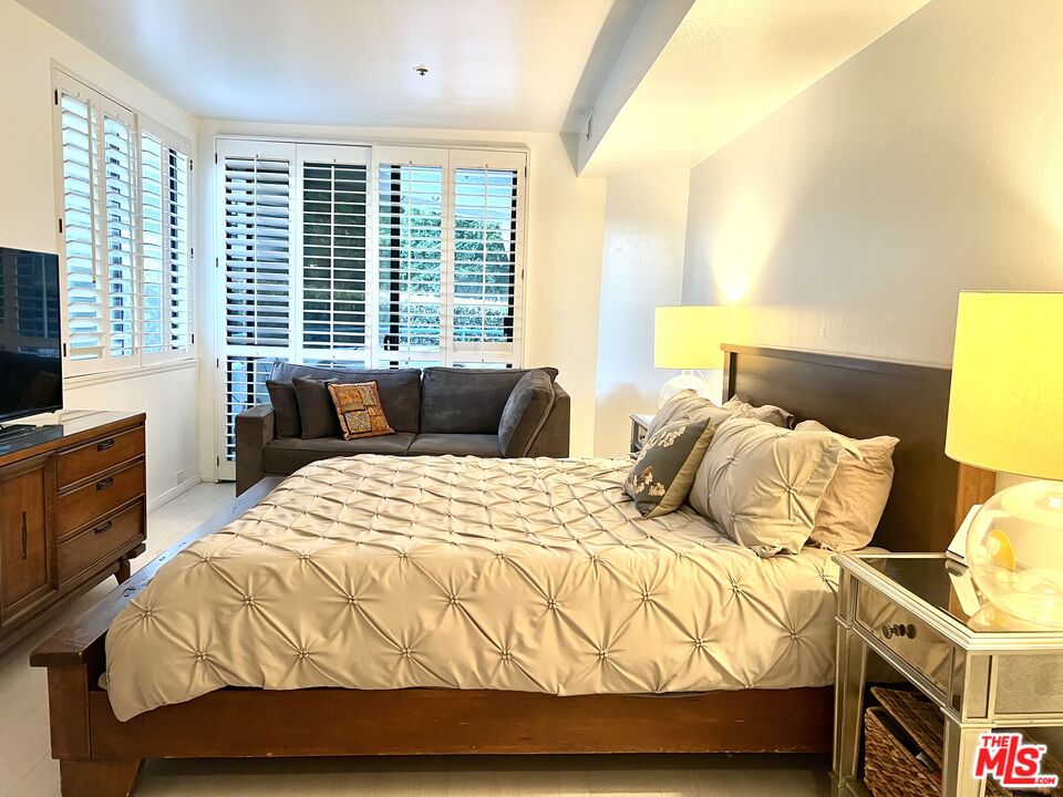 2950 Neilson Way Unit: 311