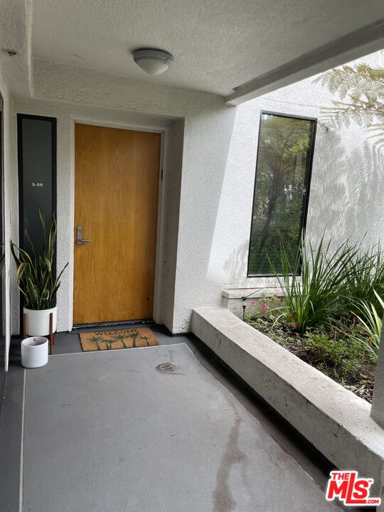 2950 Neilson Way Unit: 311