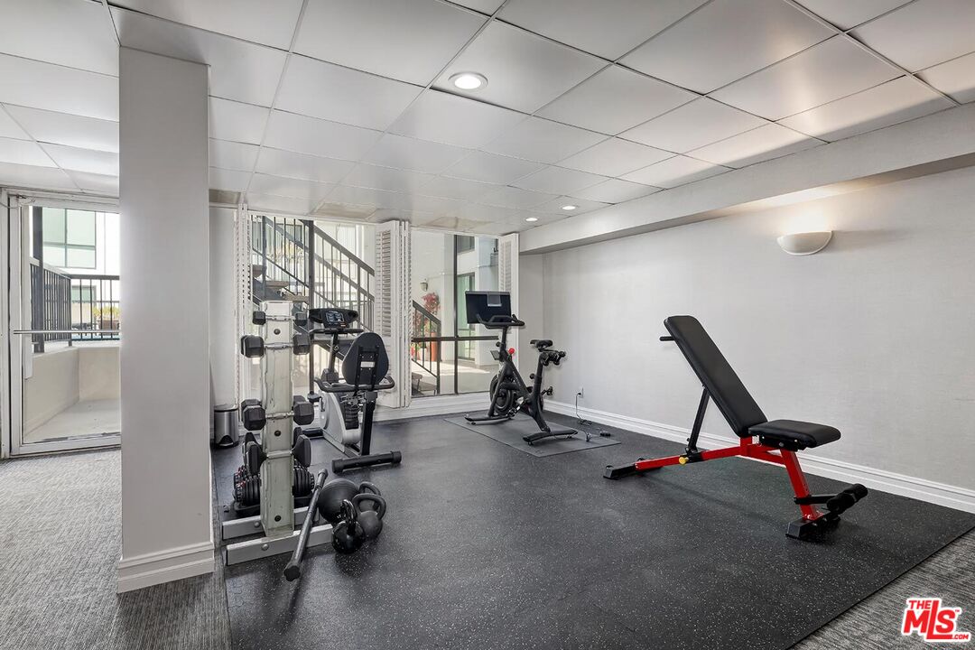 906 N Doheny Dr Unit: 418