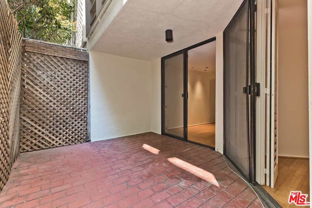 750 N Kings Rd Unit: 120