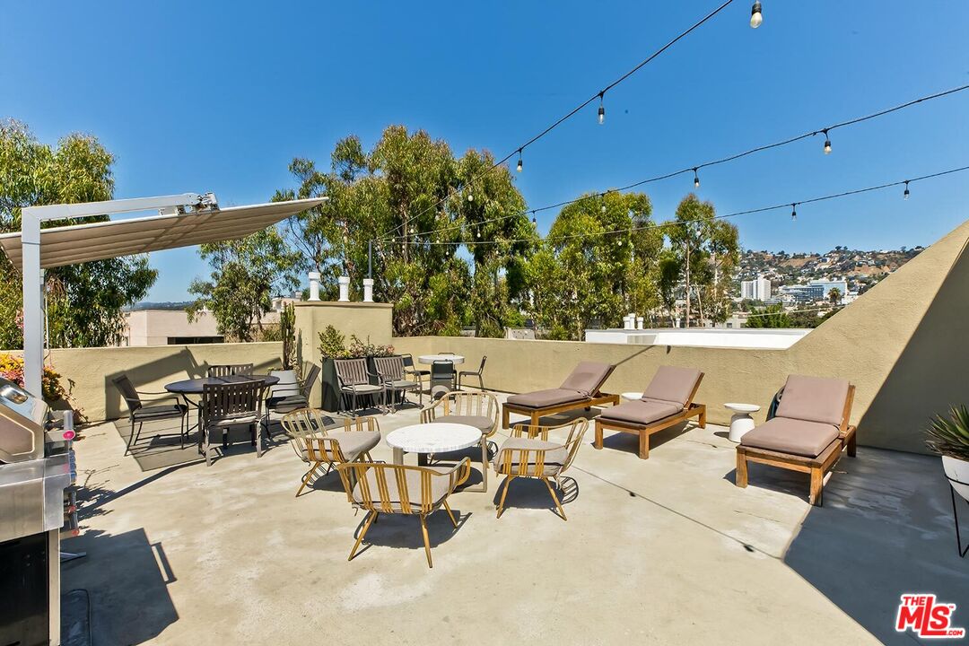 750 N Kings Rd Unit: 120