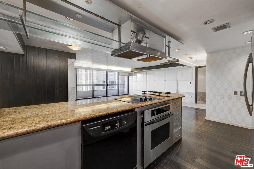 10590 Wilshire Blvd Unit: 504