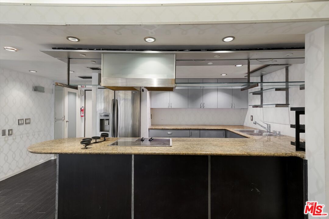 10590 Wilshire Blvd Unit: 504