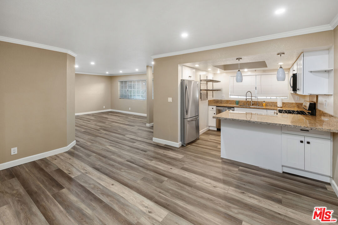 333 W Alameda Ave Unit: 103