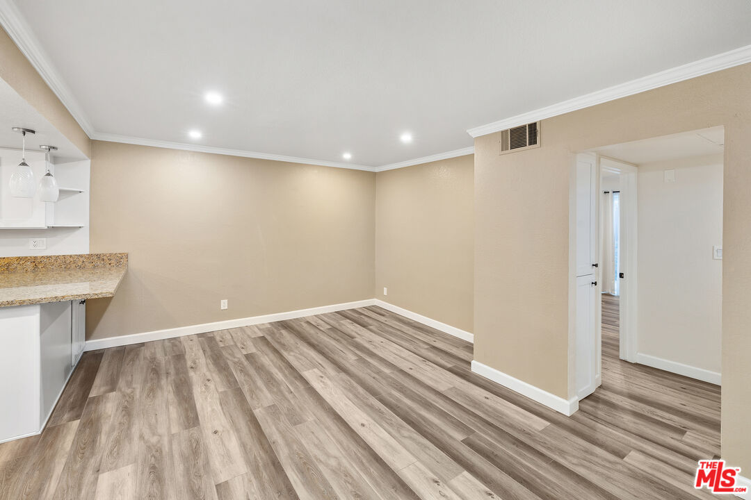 333 W Alameda Ave Unit: 103