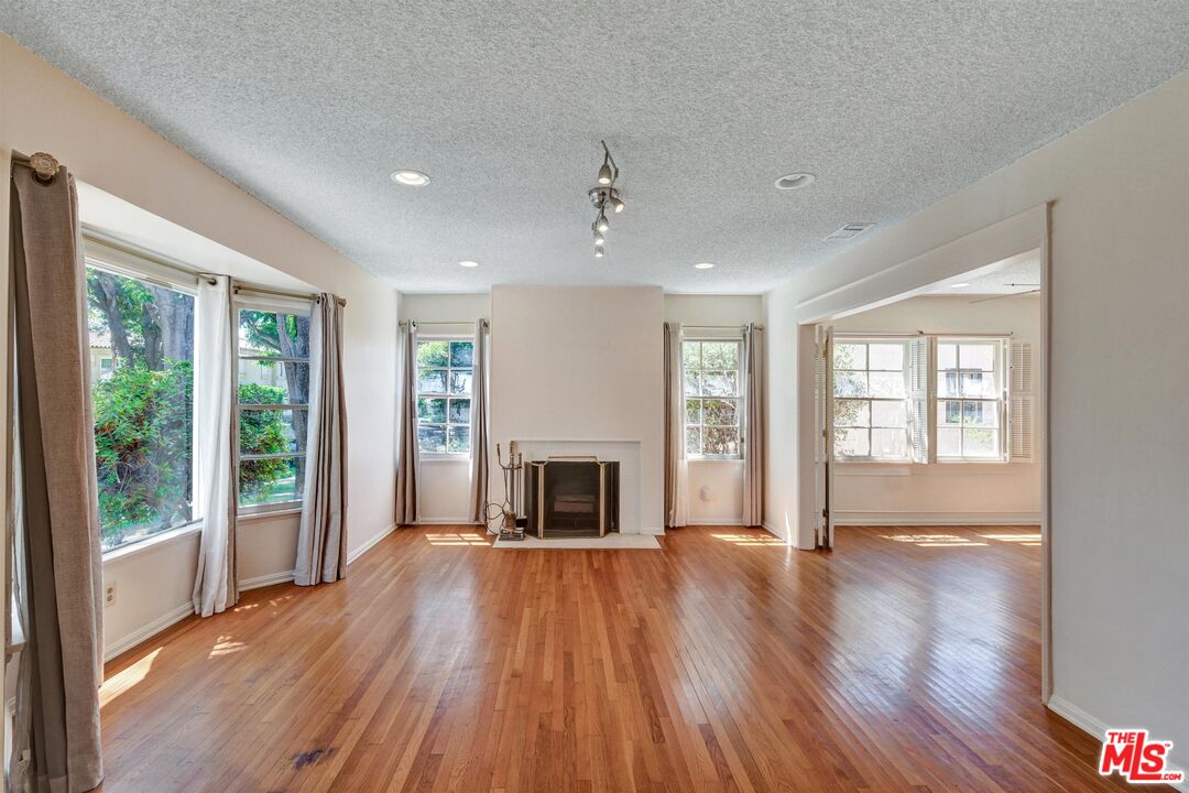 2511 Castle Heights Ave