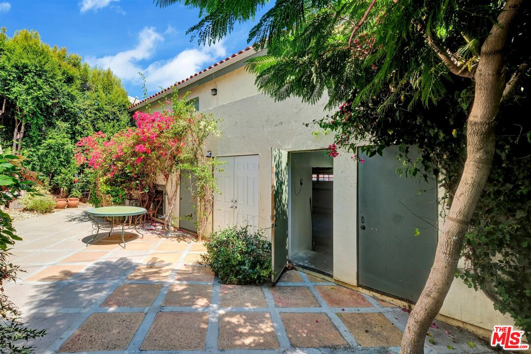 458 Smithwood Dr