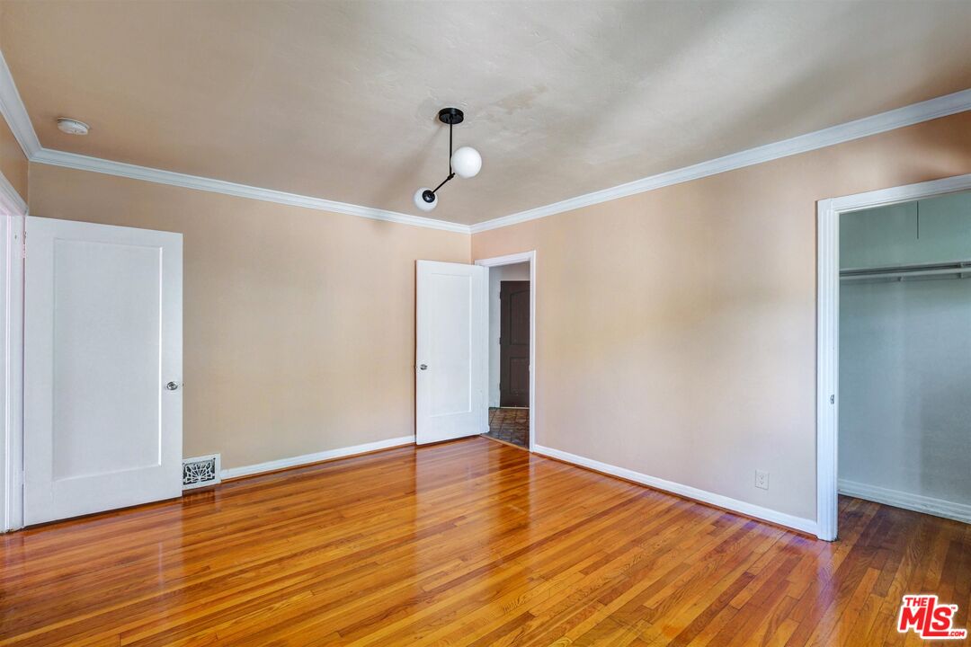 458 Smithwood Dr