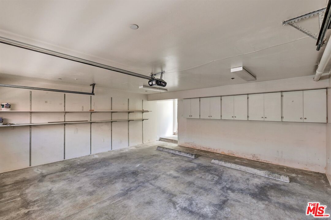 458 Smithwood Dr