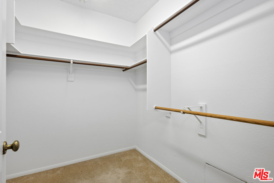 11982 Kiowa Ave Unit: 203