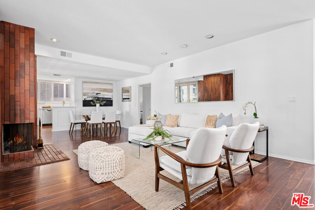 11982 Kiowa Ave Unit: 203