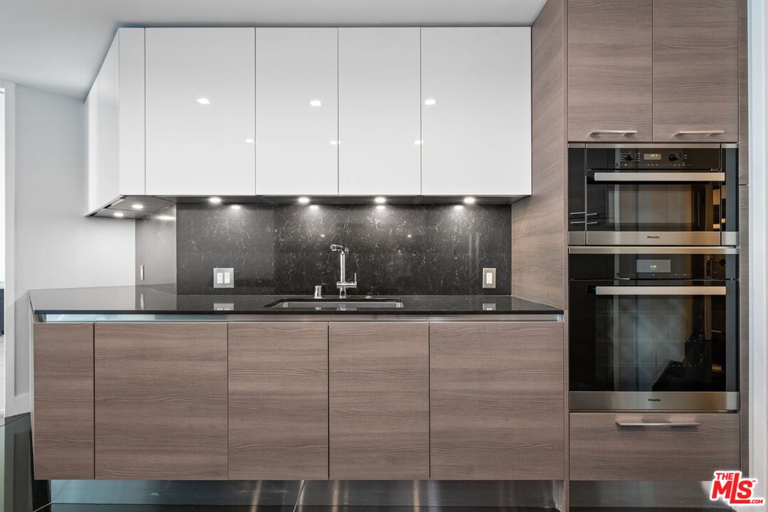 10490 Wilshire Blvd Unit: 1004