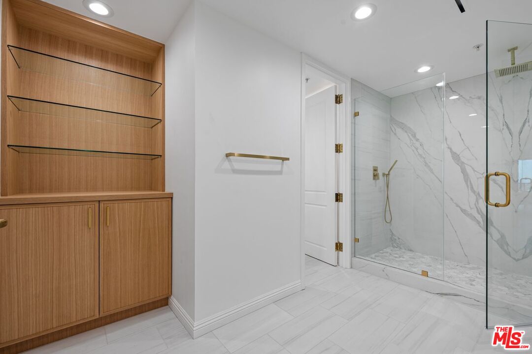 10490 Wilshire Blvd Unit: 1004