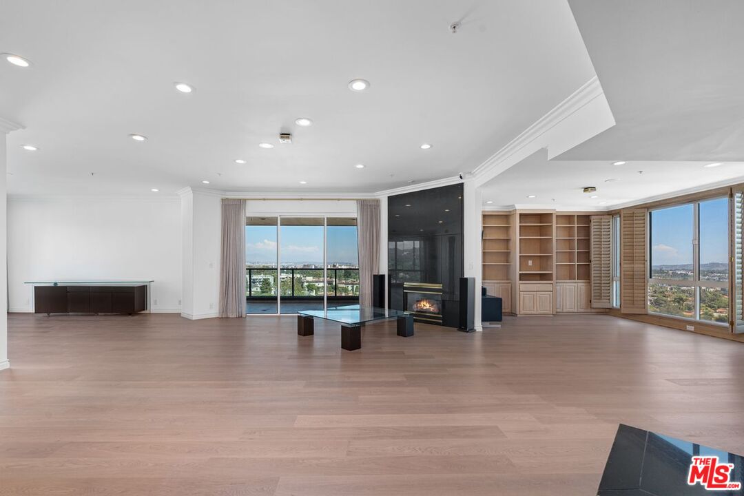 10490 Wilshire Blvd Unit: 1004