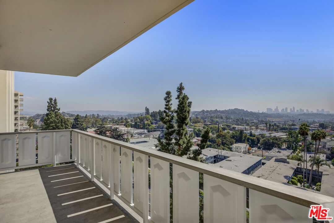 4455 Los Feliz Blvd Unit: 1005