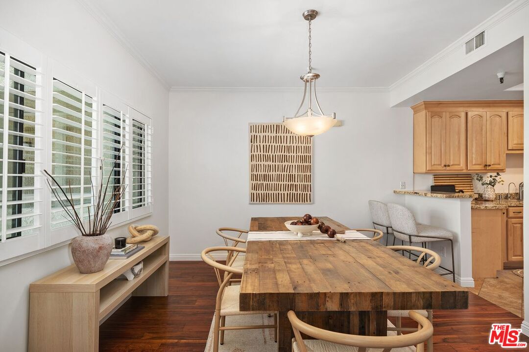 14630 Dickens St Unit: 210