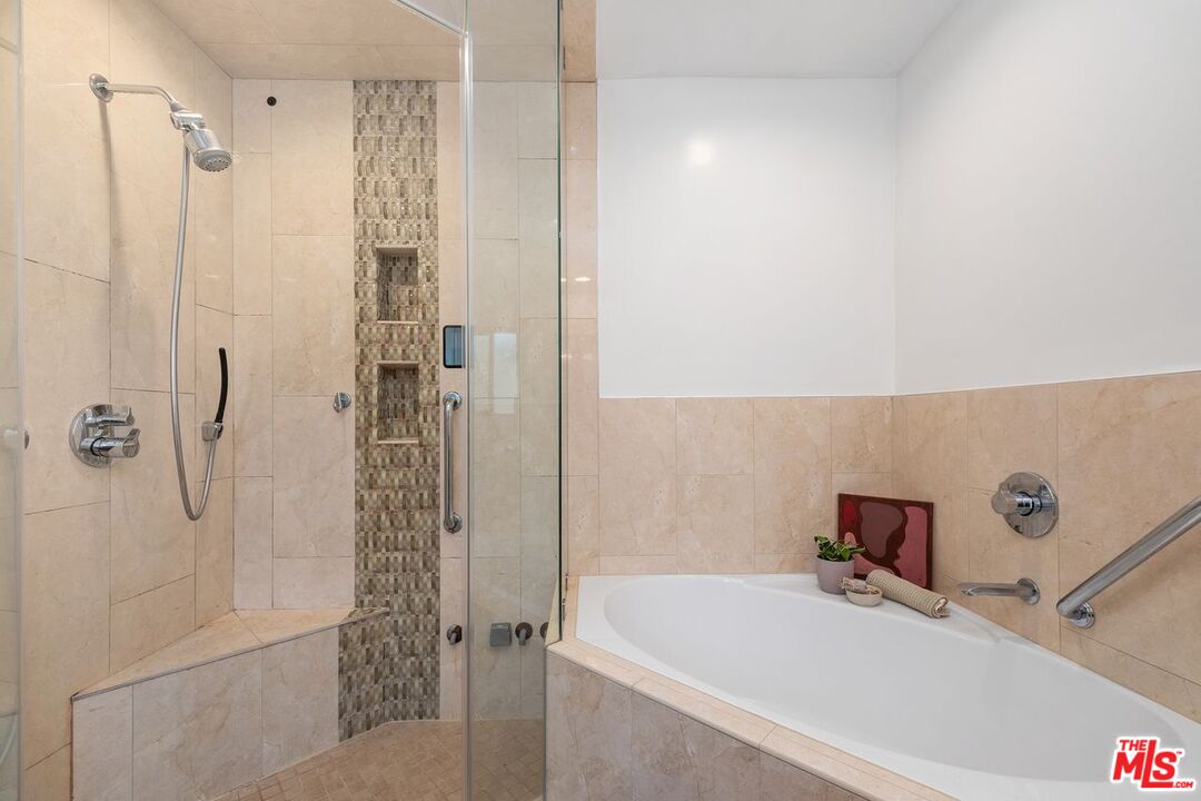 14630 Dickens St Unit: 210