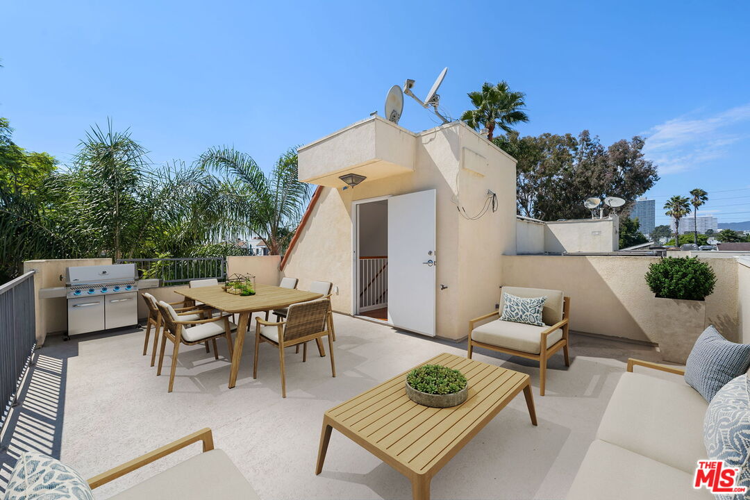 1726 Stoner Ave Unit: 102