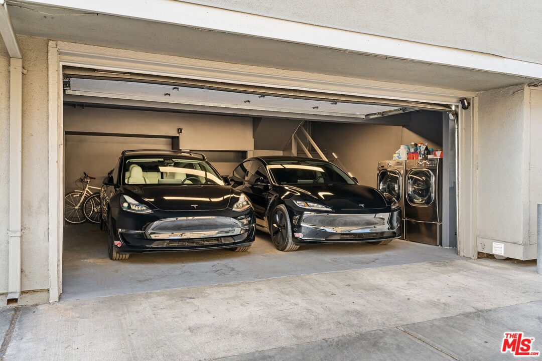 4360 Glencoe Ave Unit: 2