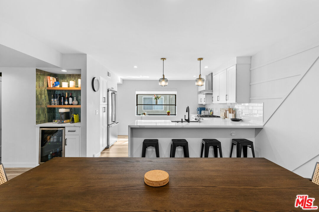 4360 Glencoe Ave Unit: 2