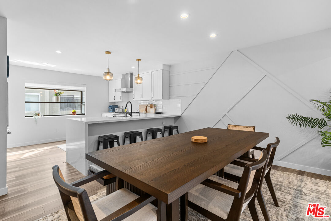 4360 Glencoe Ave Unit: 2