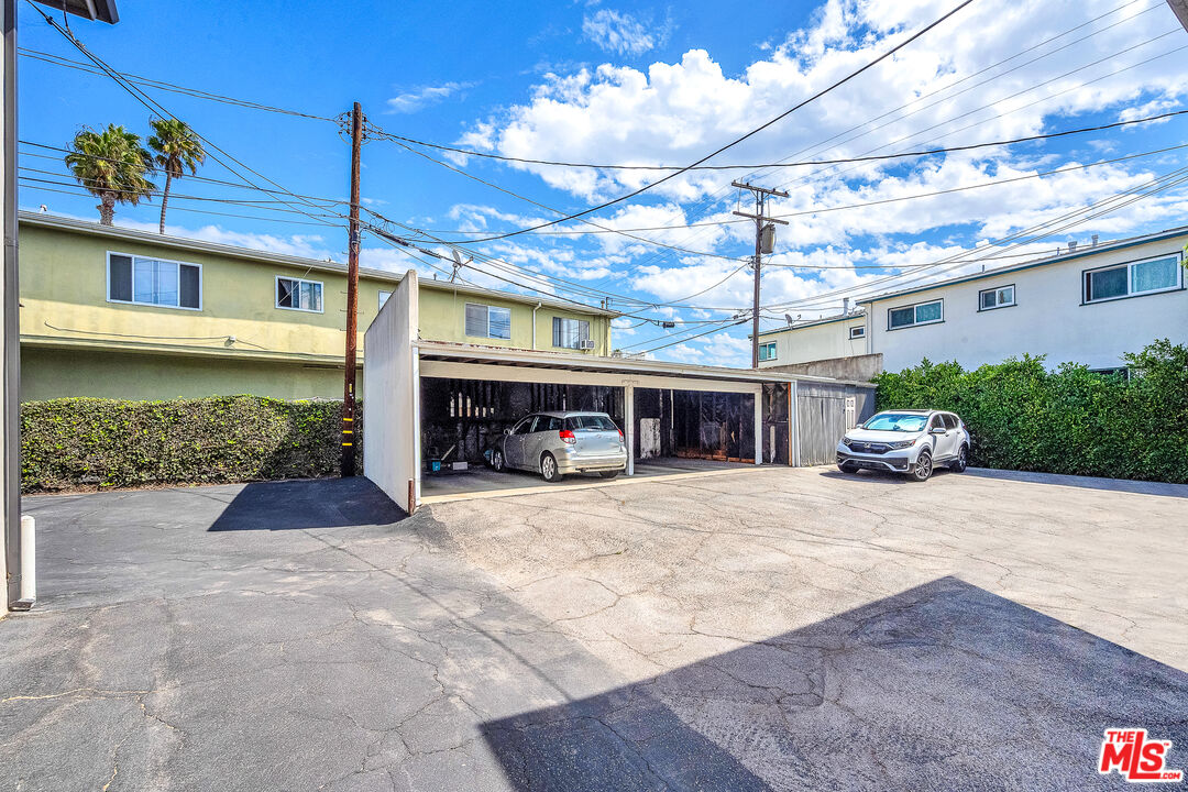 2027 Euclid St Unit: C