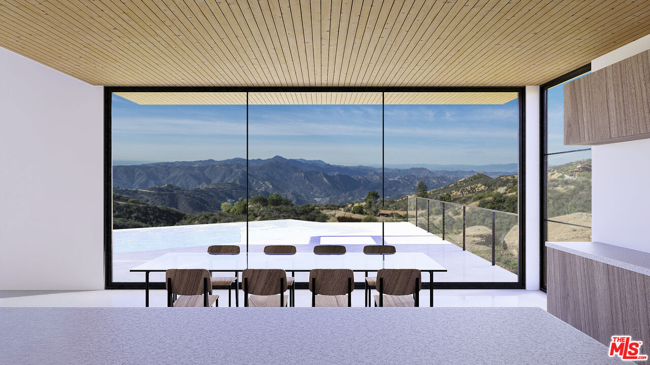 24775 W Saddle Peak Rd