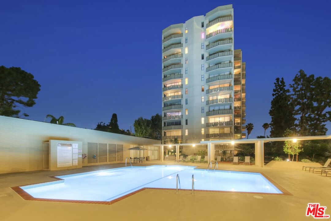 4411 Los Feliz Blvd Unit: 1205