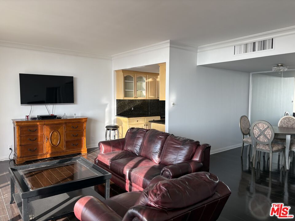 4411 Los Feliz Blvd Unit: 1205