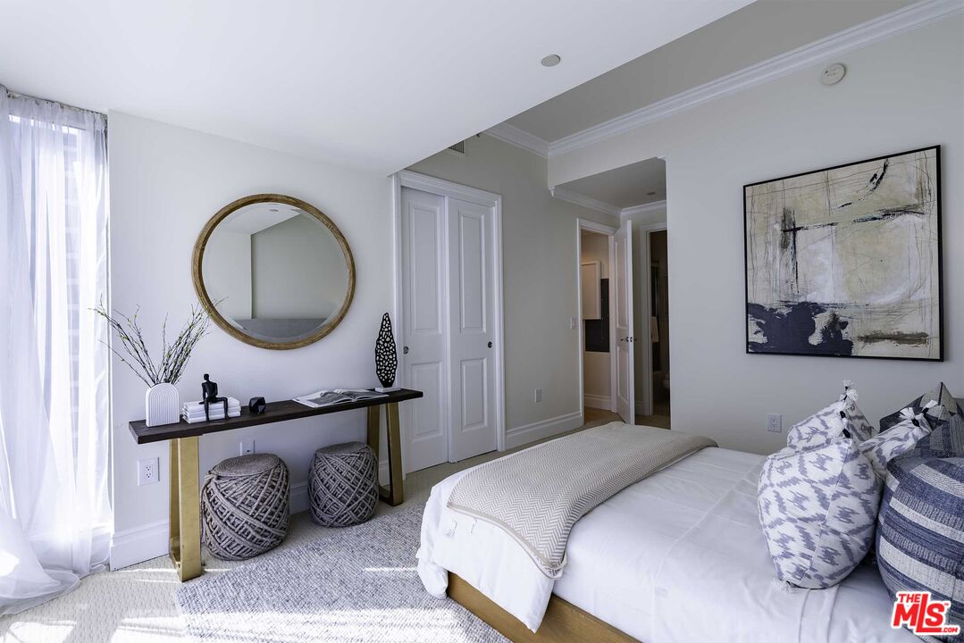 10727 Wilshire Blvd Unit: 806