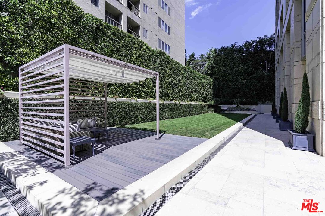 10727 Wilshire Blvd Unit: 806