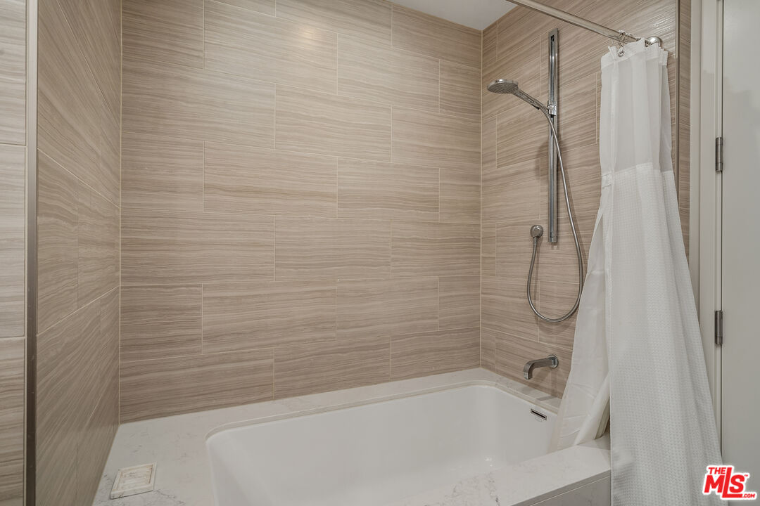 877 Francisco St Unit: 3202