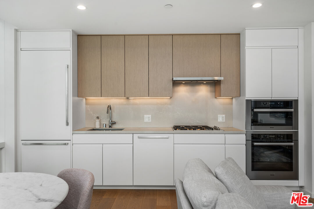 877 Francisco St Unit: 3202