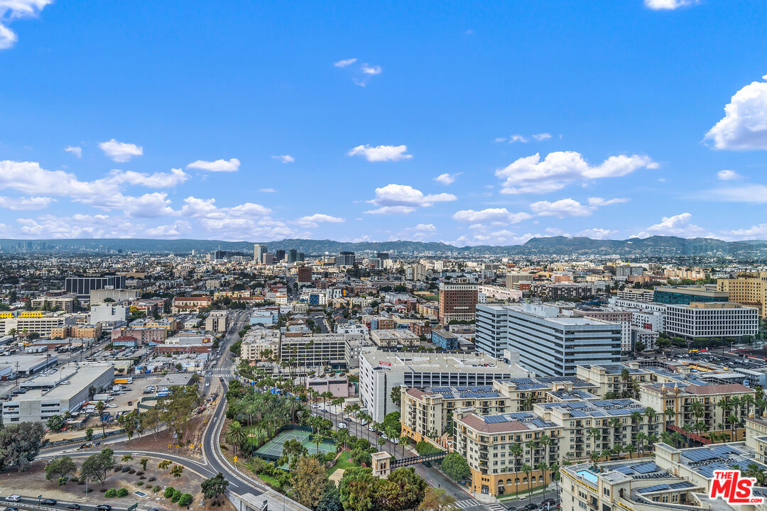 877 Francisco St Unit: 3202